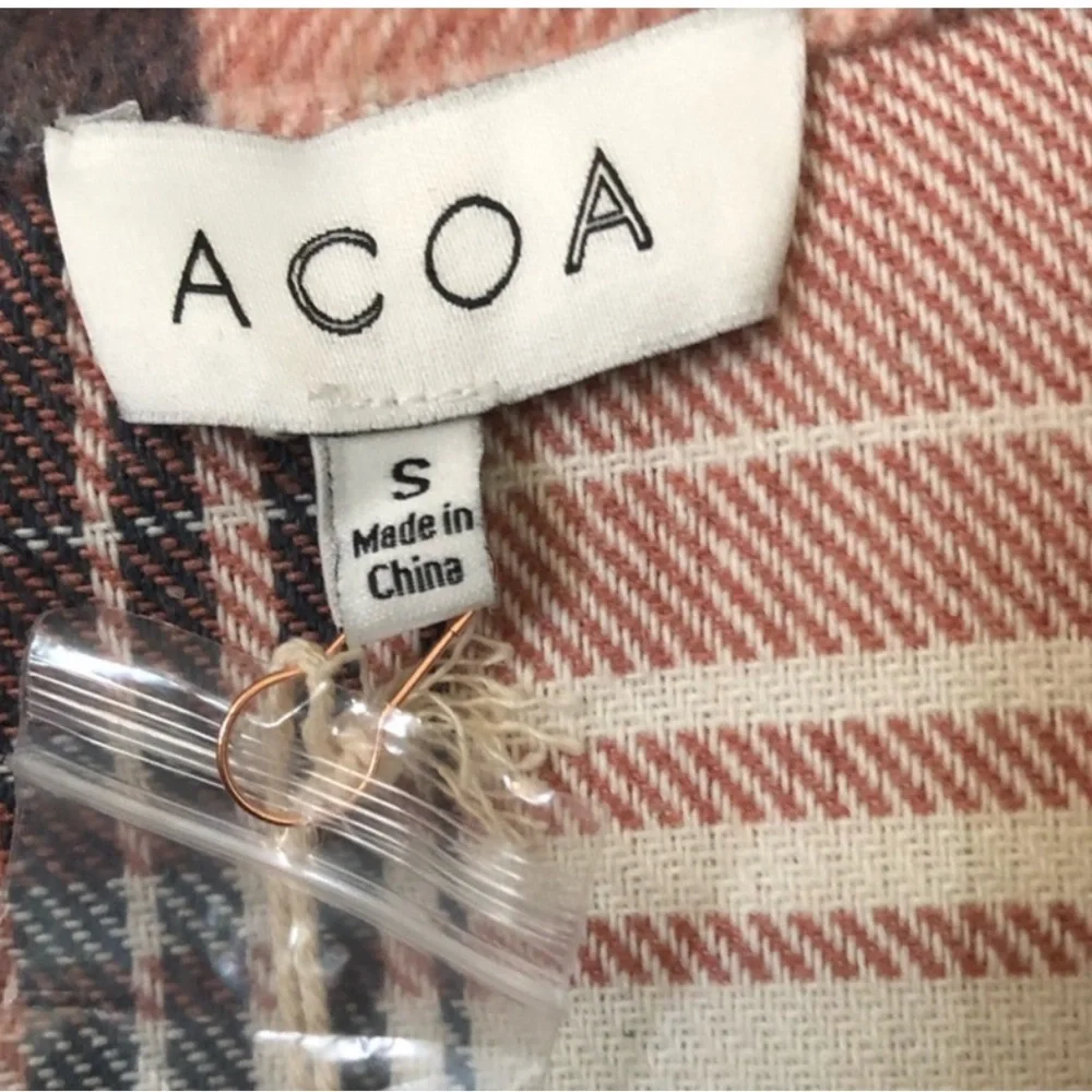 Shacket - Picture 2 of 4